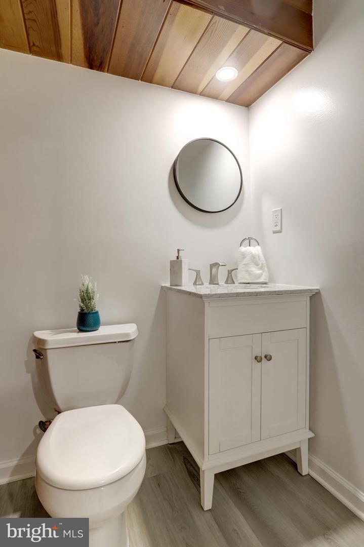5919 KELLEY CT, ALEXANDRIA, Virginia 22312, 4 Bedrooms Bedrooms, ,2 BathroomsBathrooms,Residential,For sale,5919 KELLEY CT,VAAX2046256 MLS # VAAX2046256