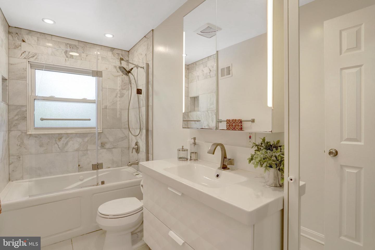 5919 KELLEY CT, ALEXANDRIA, Virginia 22312, 4 Bedrooms Bedrooms, ,2 BathroomsBathrooms,Residential,For sale,5919 KELLEY CT,VAAX2046256 MLS # VAAX2046256