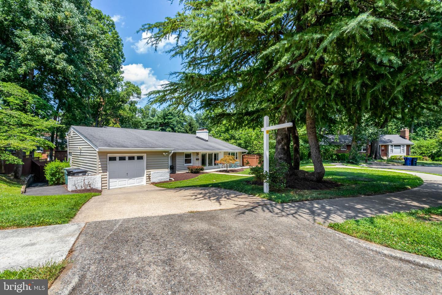 5919 KELLEY CT, ALEXANDRIA, Virginia 22312, 4 Bedrooms Bedrooms, ,2 BathroomsBathrooms,Residential,For sale,5919 KELLEY CT,VAAX2046256 MLS # VAAX2046256