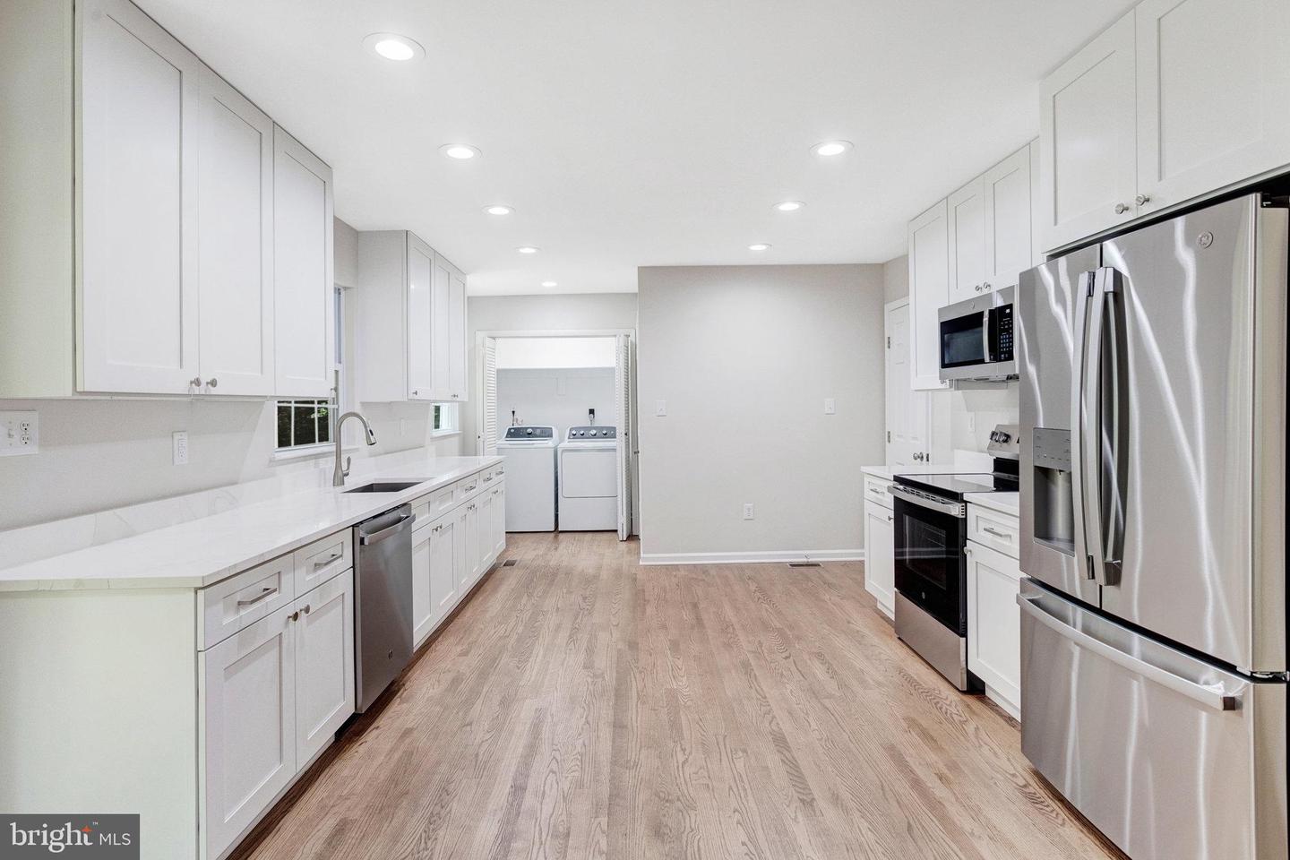 14583 LEARY ST, NOKESVILLE, Virginia 20181, 3 Bedrooms Bedrooms, 10 Rooms Rooms,3 BathroomsBathrooms,Residential,For sale,14583 LEARY ST,VAPW2096586 MLS # VAPW2096586
