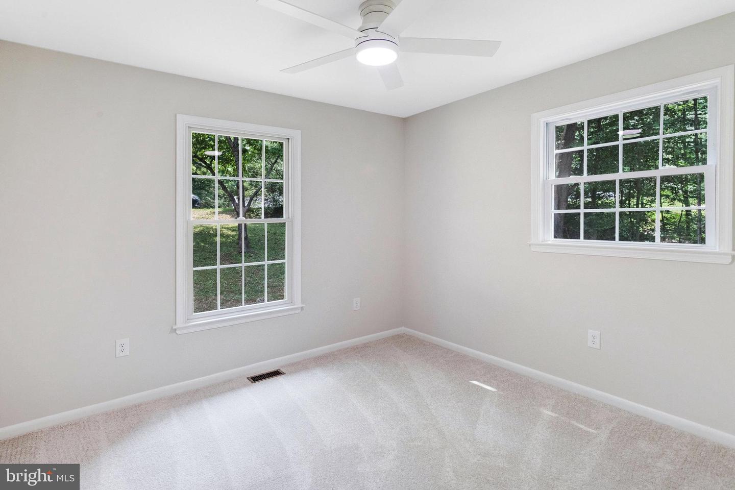 14583 LEARY ST, NOKESVILLE, Virginia 20181, 3 Bedrooms Bedrooms, 10 Rooms Rooms,3 BathroomsBathrooms,Residential,For sale,14583 LEARY ST,VAPW2096586 MLS # VAPW2096586