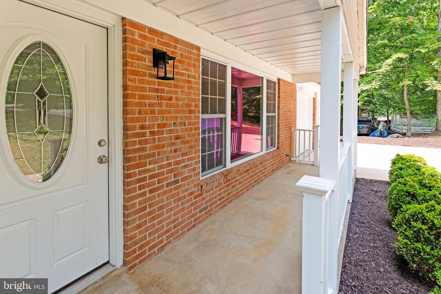 14583 LEARY ST, NOKESVILLE, Virginia 20181, 3 Bedrooms Bedrooms, 10 Rooms Rooms,3 BathroomsBathrooms,Residential,For sale,14583 LEARY ST,VAPW2096586 MLS # VAPW2096586
