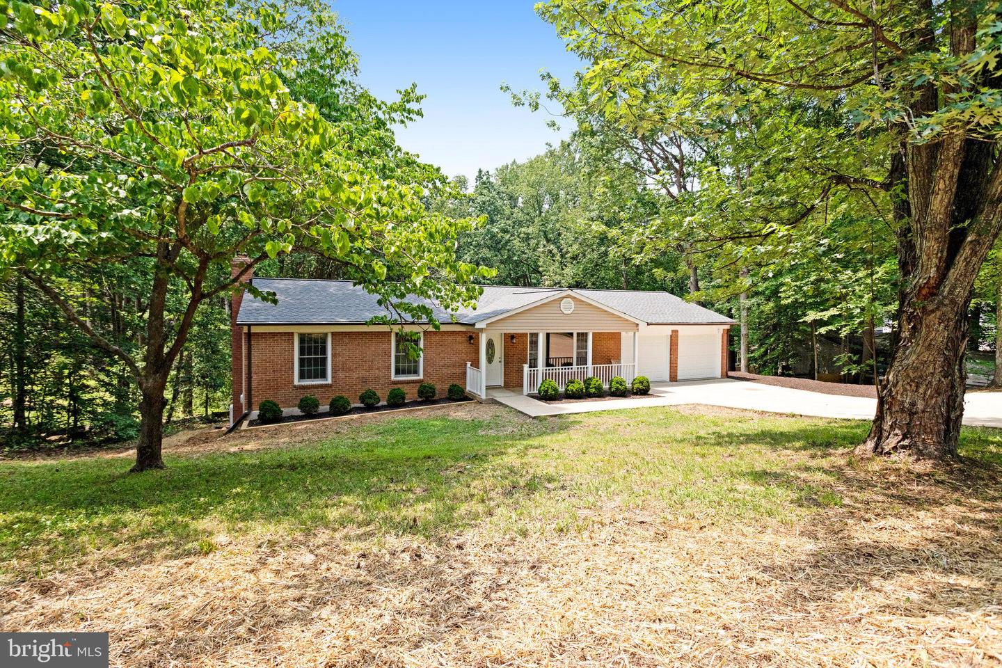 14583 LEARY ST, NOKESVILLE, Virginia 20181, 3 Bedrooms Bedrooms, 10 Rooms Rooms,3 BathroomsBathrooms,Residential,For sale,14583 LEARY ST,VAPW2096586 MLS # VAPW2096586