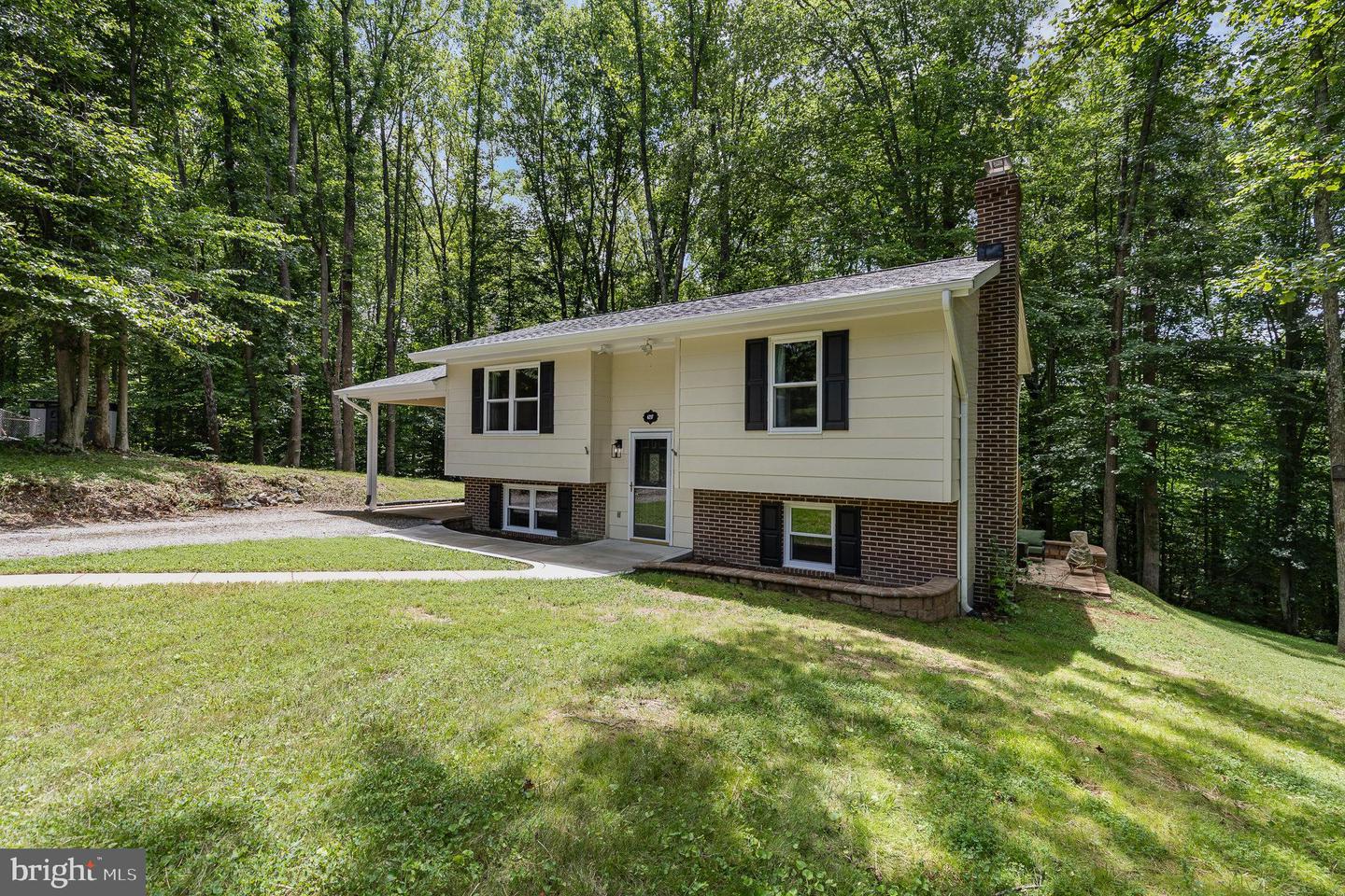 6217 OAK GROVE DR, FREDERICKSBURG, Virginia 22407, 3 Bedrooms Bedrooms, ,2 BathroomsBathrooms,Residential,For sale,6217 OAK GROVE DR,VASP2033812 MLS # VASP2033812