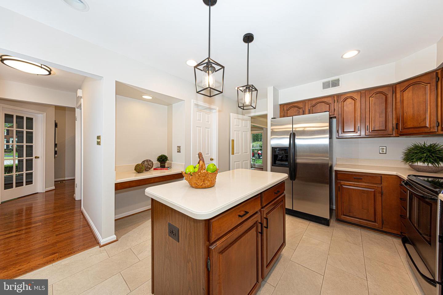 8105 OVERLAKE CT, FAIRFAX STATION, Virginia 22039, 4 Bedrooms Bedrooms, ,3 BathroomsBathrooms,Residential,For sale,8105 OVERLAKE CT,VAFX2246334 MLS # VAFX2246334