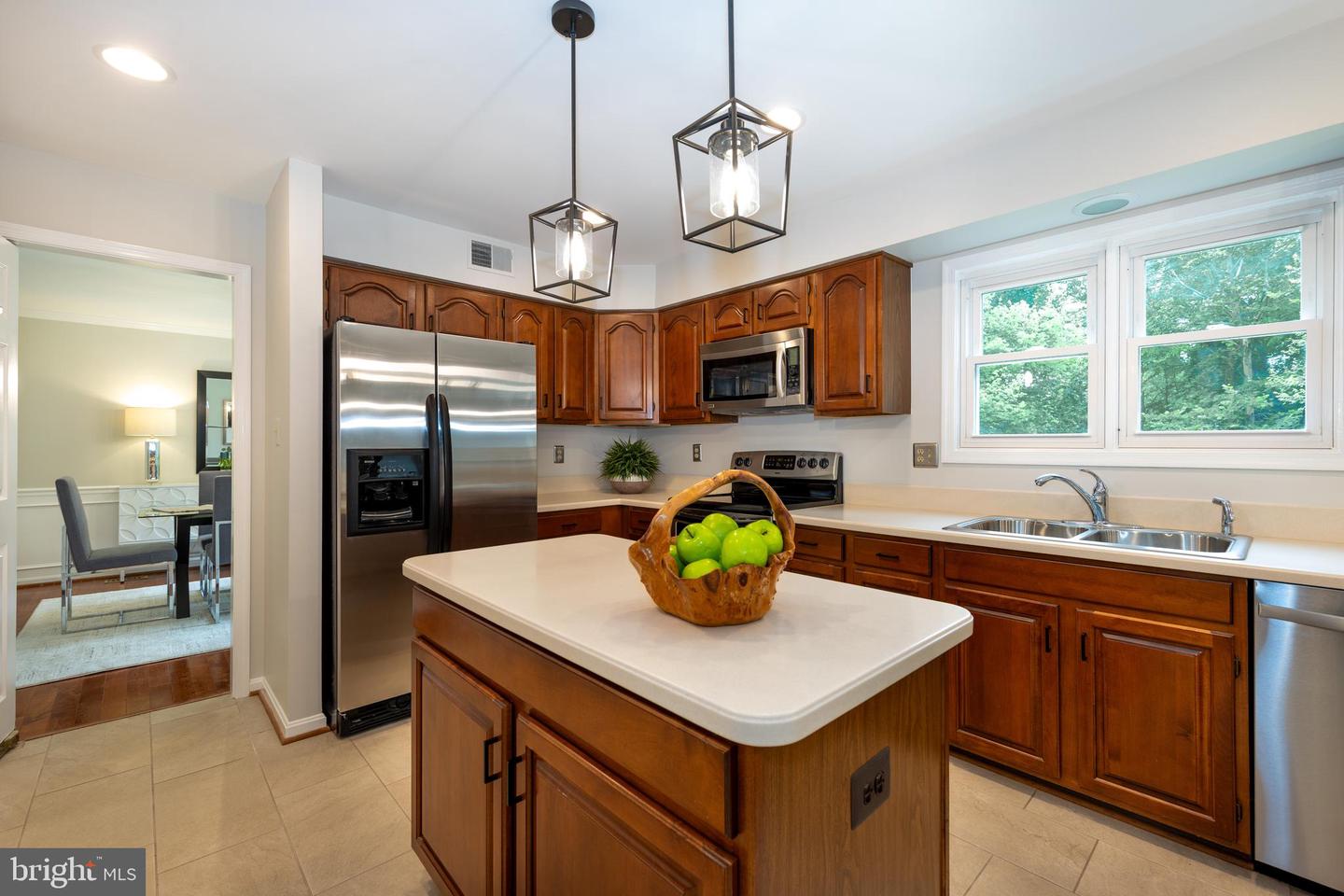 8105 OVERLAKE CT, FAIRFAX STATION, Virginia 22039, 4 Bedrooms Bedrooms, ,3 BathroomsBathrooms,Residential,For sale,8105 OVERLAKE CT,VAFX2246334 MLS # VAFX2246334