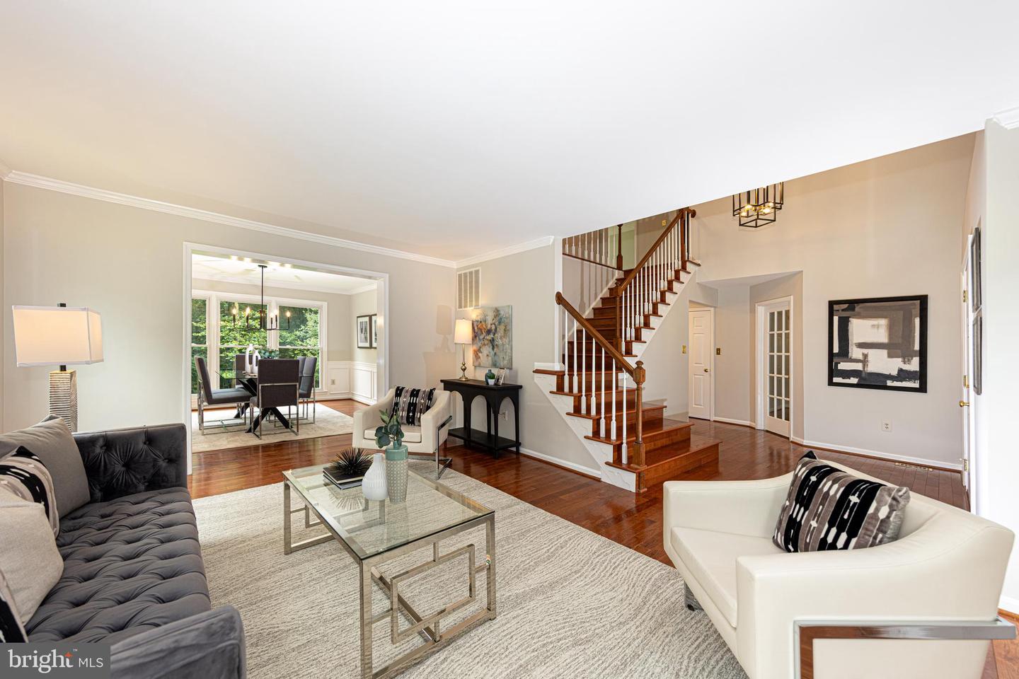 8105 OVERLAKE CT, FAIRFAX STATION, Virginia 22039, 4 Bedrooms Bedrooms, ,3 BathroomsBathrooms,Residential,For sale,8105 OVERLAKE CT,VAFX2246334 MLS # VAFX2246334