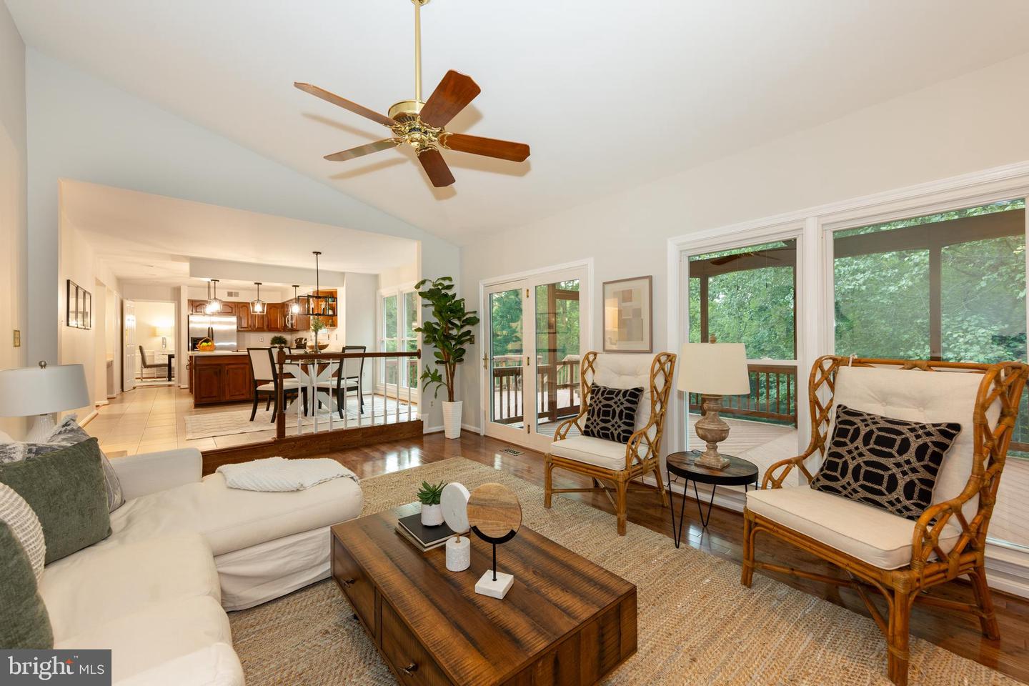 8105 OVERLAKE CT, FAIRFAX STATION, Virginia 22039, 4 Bedrooms Bedrooms, ,3 BathroomsBathrooms,Residential,For sale,8105 OVERLAKE CT,VAFX2246334 MLS # VAFX2246334