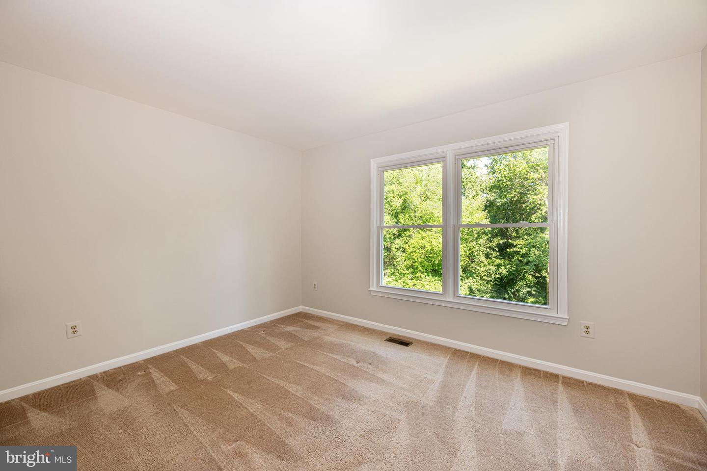 8105 OVERLAKE CT, FAIRFAX STATION, Virginia 22039, 4 Bedrooms Bedrooms, ,3 BathroomsBathrooms,Residential,For sale,8105 OVERLAKE CT,VAFX2246334 MLS # VAFX2246334