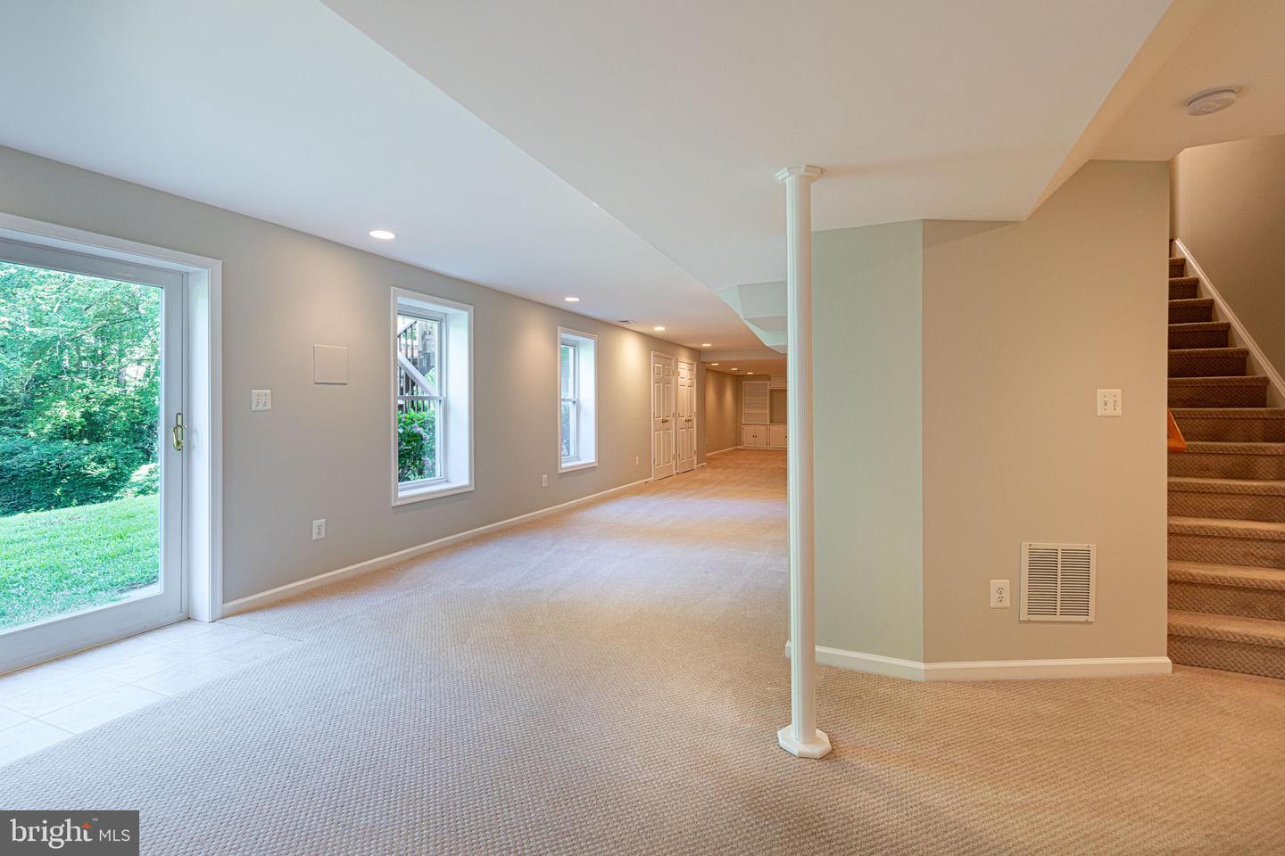 8105 OVERLAKE CT, FAIRFAX STATION, Virginia 22039, 4 Bedrooms Bedrooms, ,3 BathroomsBathrooms,Residential,For sale,8105 OVERLAKE CT,VAFX2246334 MLS # VAFX2246334