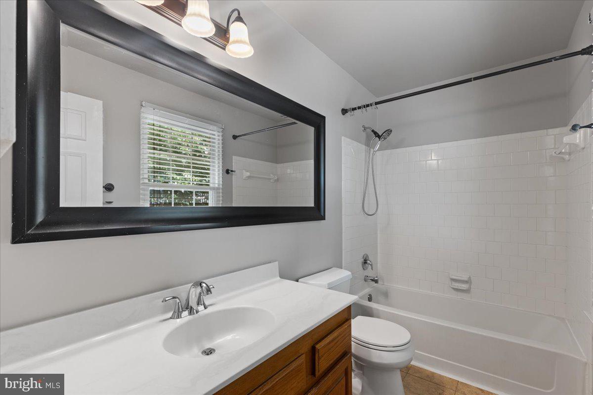12562 CRICKET LN, WOODBRIDGE, Virginia 22192, 4 Bedrooms Bedrooms, ,2 BathroomsBathrooms,Residential,For sale,12562 CRICKET LN,VAPW2096754 MLS # VAPW2096754