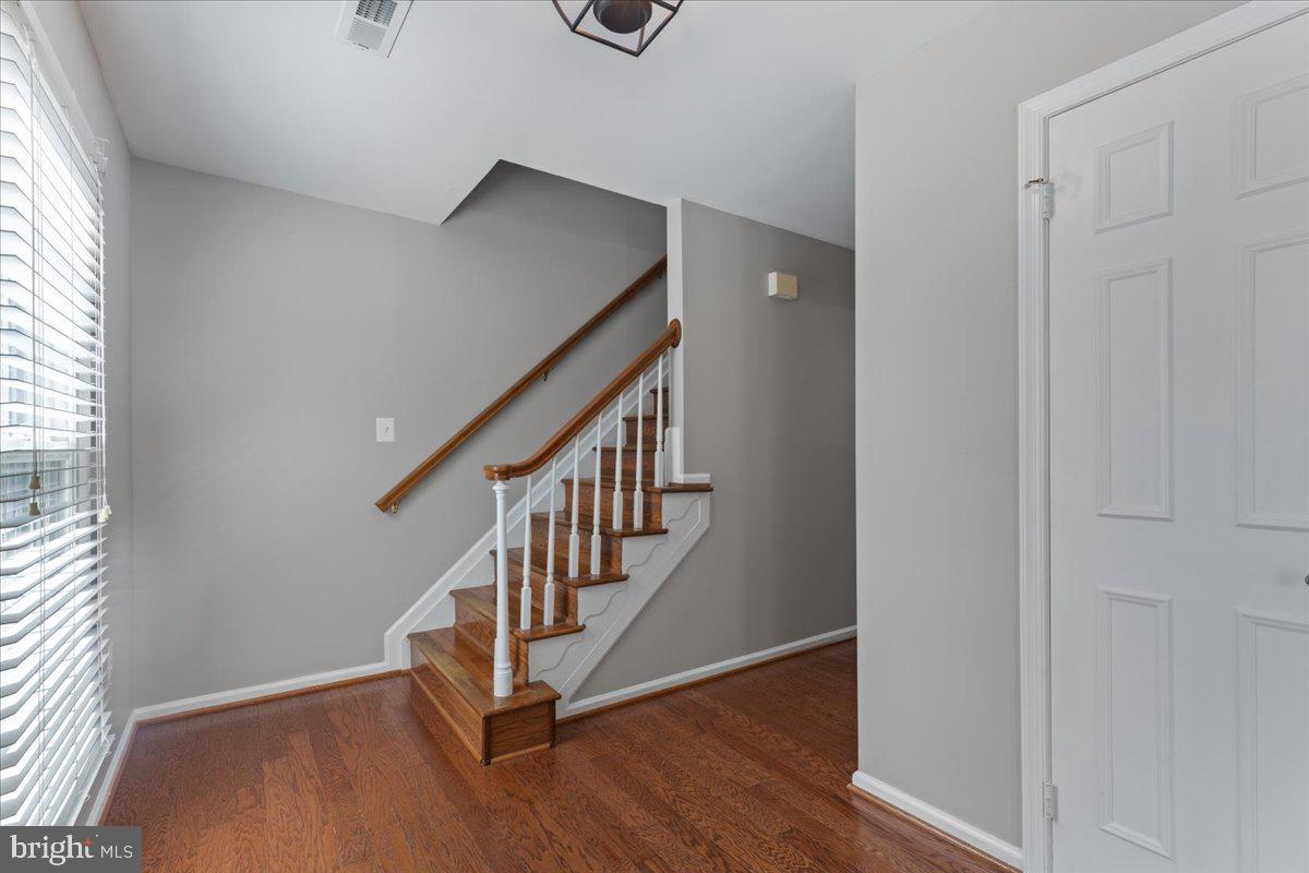 12562 CRICKET LN, WOODBRIDGE, Virginia 22192, 4 Bedrooms Bedrooms, ,2 BathroomsBathrooms,Residential,For sale,12562 CRICKET LN,VAPW2096754 MLS # VAPW2096754