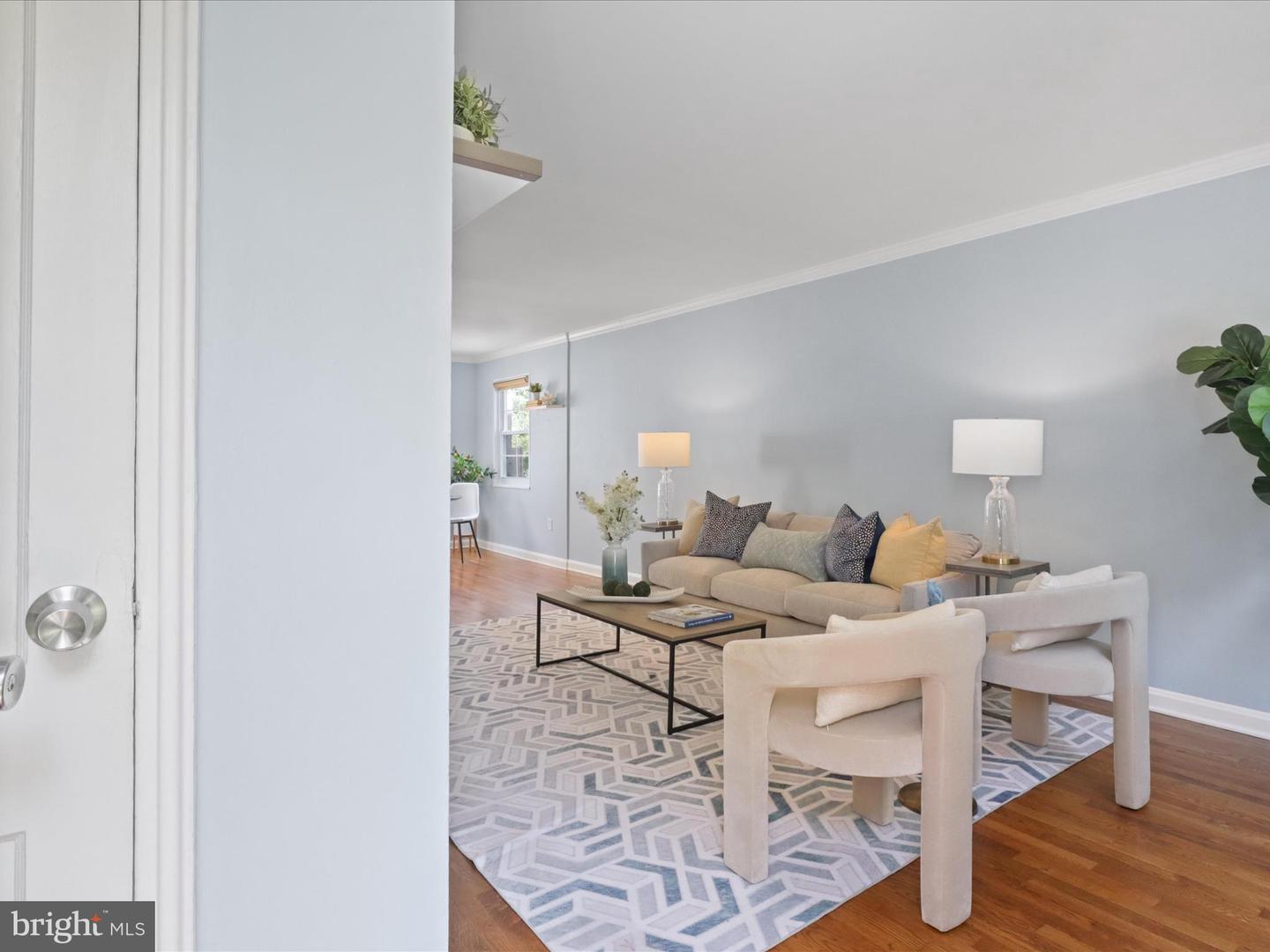 1745 N CLIFF ST N, ALEXANDRIA, Virginia 22301, 2 Bedrooms Bedrooms, ,2 BathroomsBathrooms,Residential,For sale,1745 N CLIFF ST N,VAAX2046426 MLS # VAAX2046426