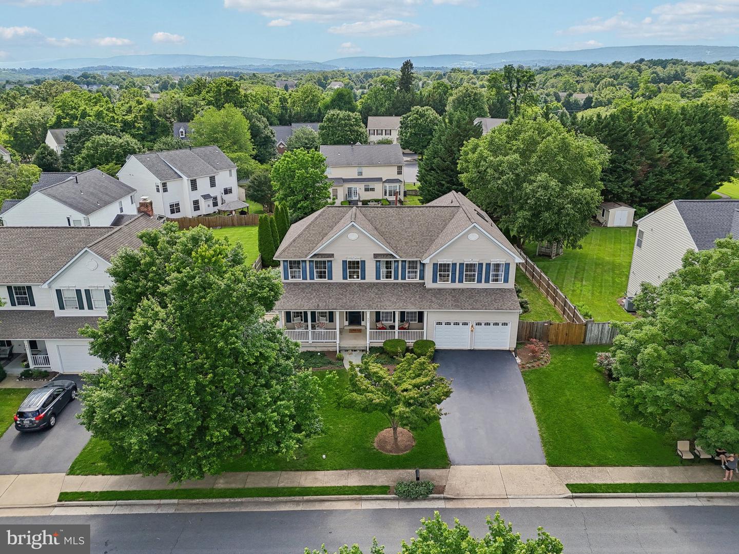 805 VALLEY SPRINGS DR, PURCELLVILLE, Virginia 20132, 6 Bedrooms Bedrooms, ,4 BathroomsBathrooms,Residential,For sale,805 VALLEY SPRINGS DR,VALO2099420 MLS # VALO2099420