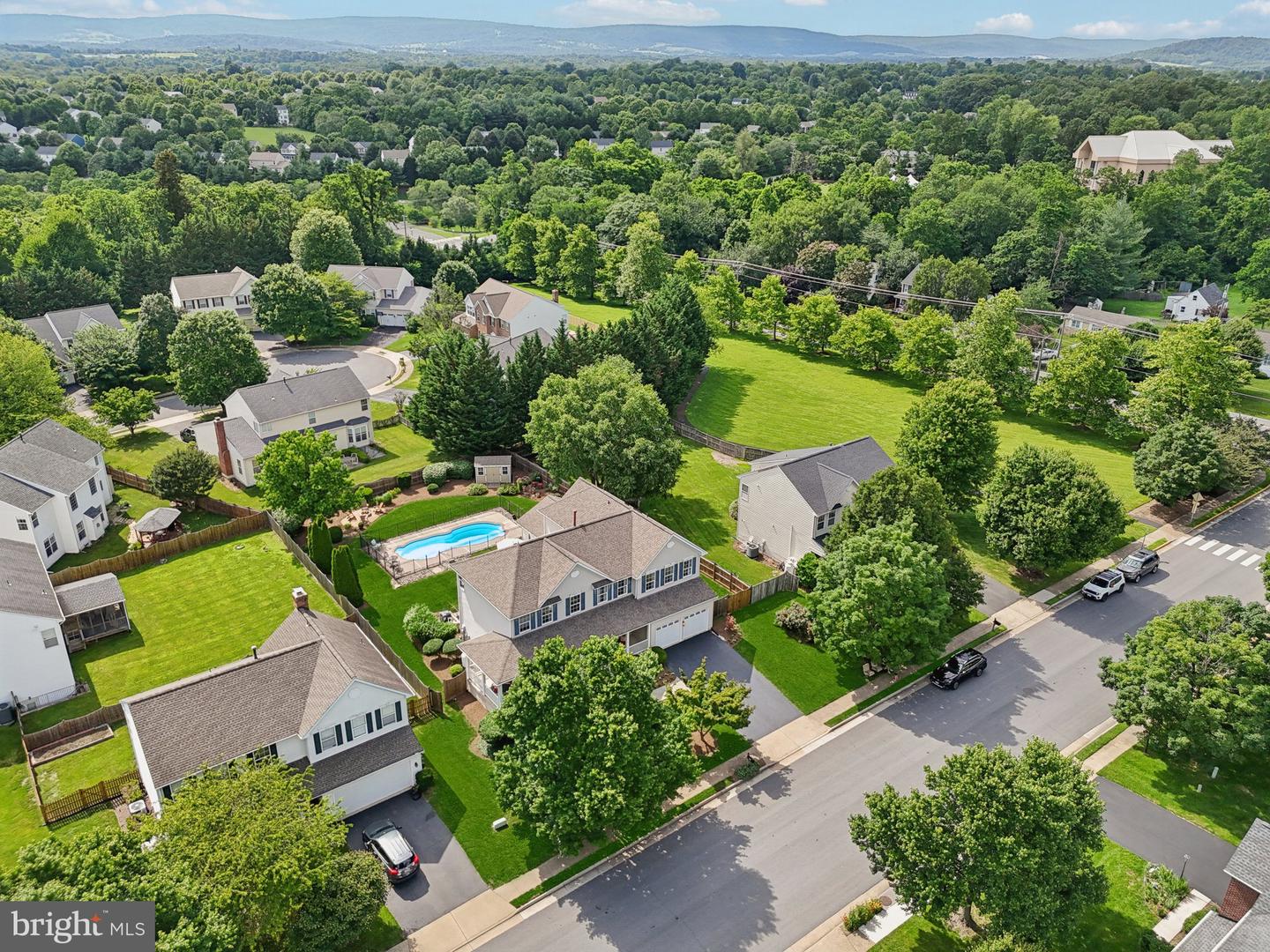 805 VALLEY SPRINGS DR, PURCELLVILLE, Virginia 20132, 6 Bedrooms Bedrooms, ,4 BathroomsBathrooms,Residential,For sale,805 VALLEY SPRINGS DR,VALO2099420 MLS # VALO2099420