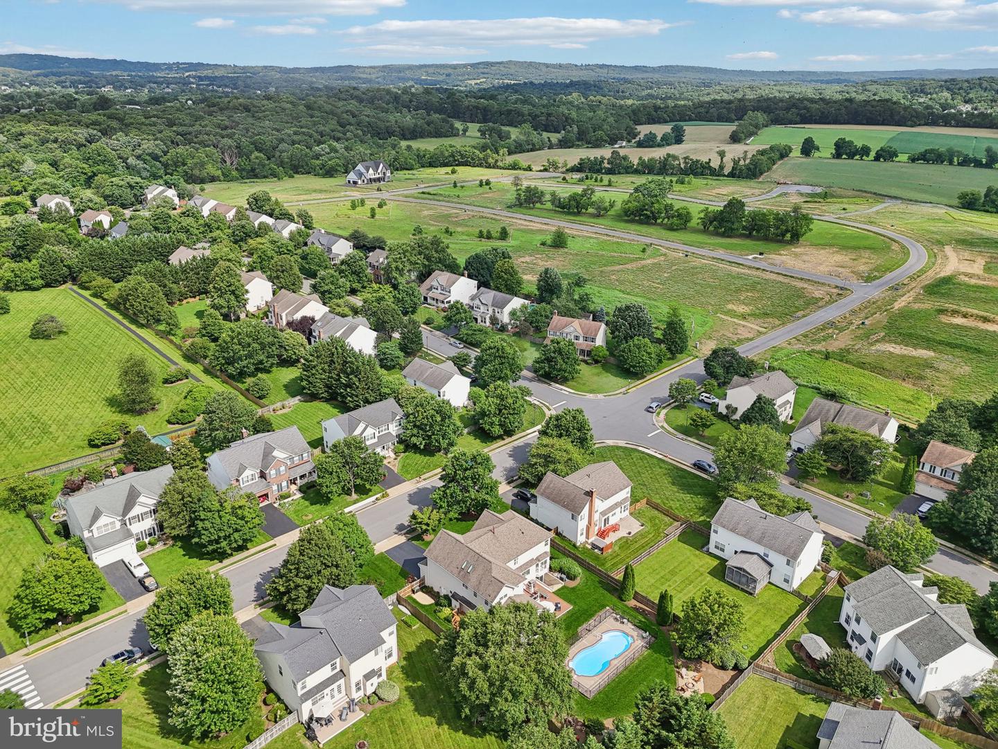 805 VALLEY SPRINGS DR, PURCELLVILLE, Virginia 20132, 6 Bedrooms Bedrooms, ,4 BathroomsBathrooms,Residential,For sale,805 VALLEY SPRINGS DR,VALO2099420 MLS # VALO2099420