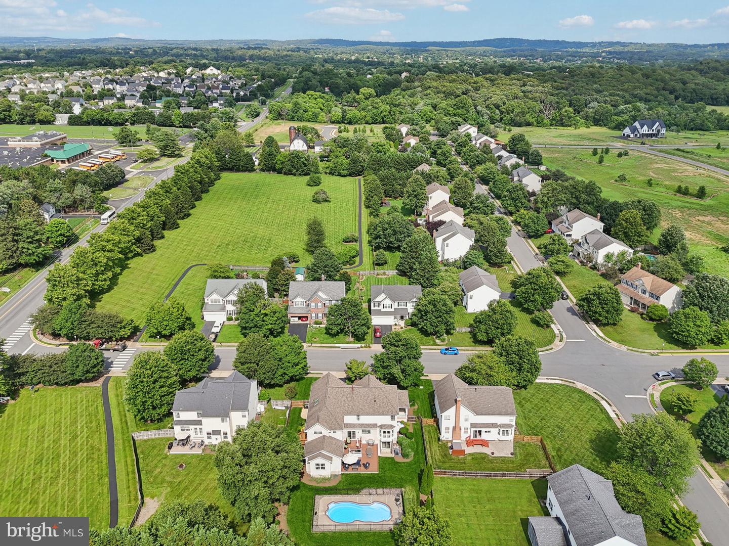 805 VALLEY SPRINGS DR, PURCELLVILLE, Virginia 20132, 6 Bedrooms Bedrooms, ,4 BathroomsBathrooms,Residential,For sale,805 VALLEY SPRINGS DR,VALO2099420 MLS # VALO2099420