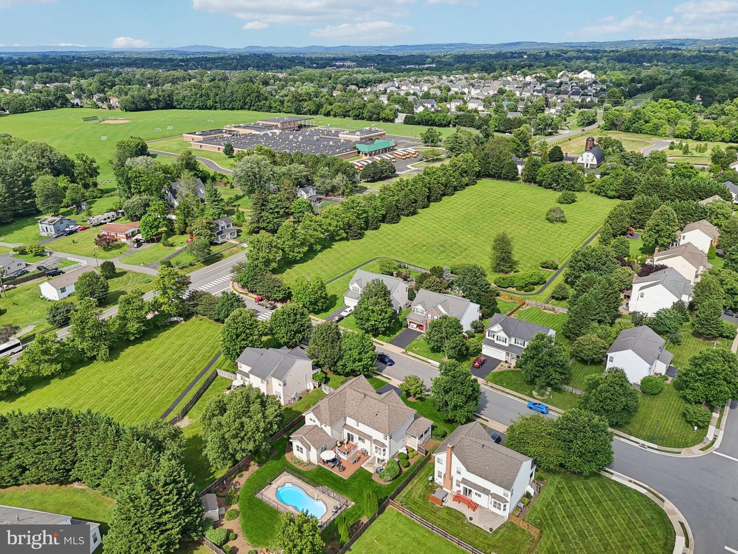 805 VALLEY SPRINGS DR, PURCELLVILLE, Virginia 20132, 6 Bedrooms Bedrooms, ,4 BathroomsBathrooms,Residential,For sale,805 VALLEY SPRINGS DR,VALO2099420 MLS # VALO2099420