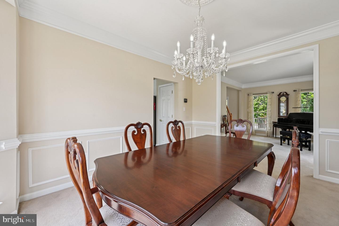 805 VALLEY SPRINGS DR, PURCELLVILLE, Virginia 20132, 6 Bedrooms Bedrooms, ,4 BathroomsBathrooms,Residential,For sale,805 VALLEY SPRINGS DR,VALO2099420 MLS # VALO2099420