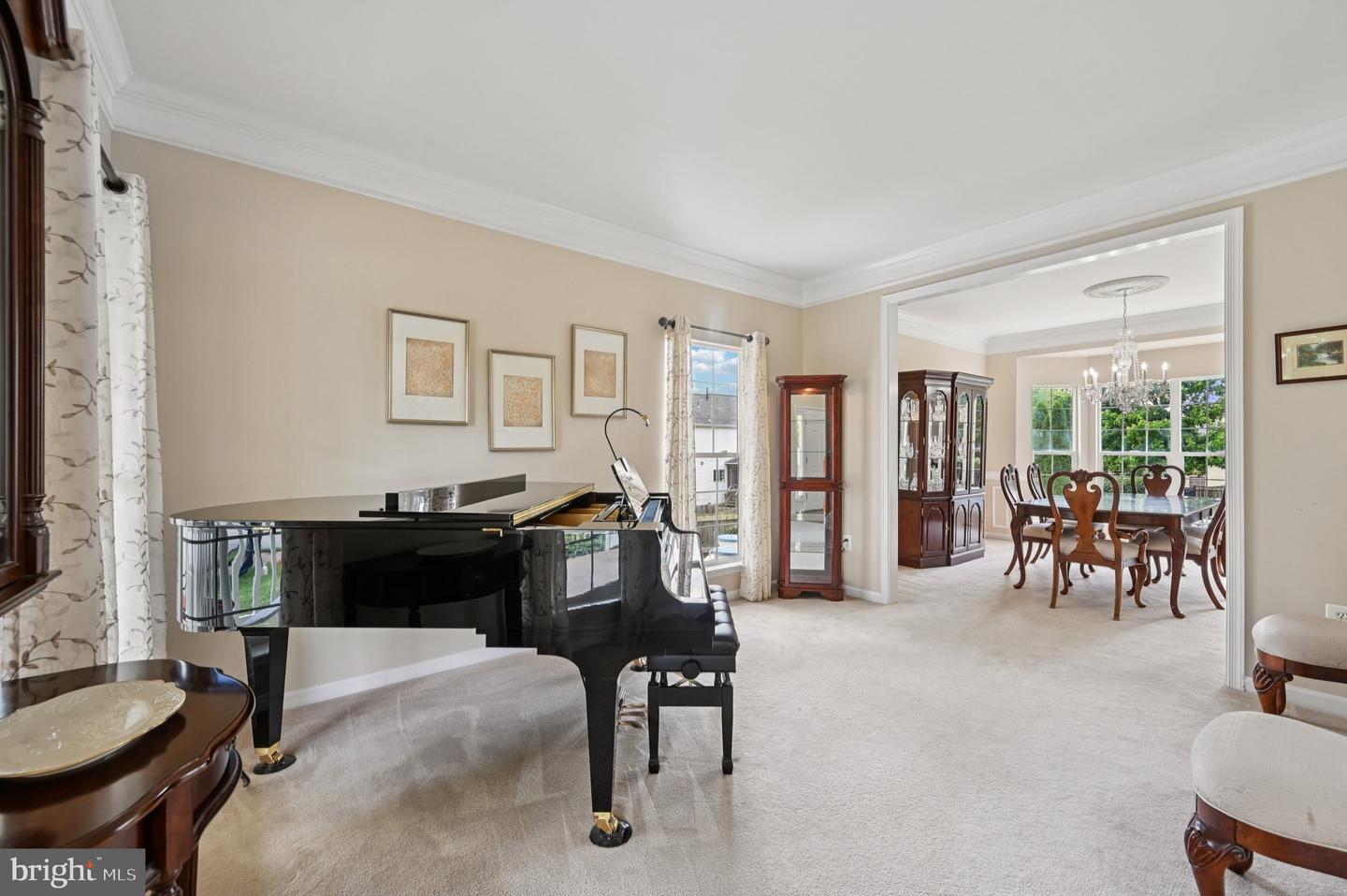 805 VALLEY SPRINGS DR, PURCELLVILLE, Virginia 20132, 6 Bedrooms Bedrooms, ,4 BathroomsBathrooms,Residential,For sale,805 VALLEY SPRINGS DR,VALO2099420 MLS # VALO2099420