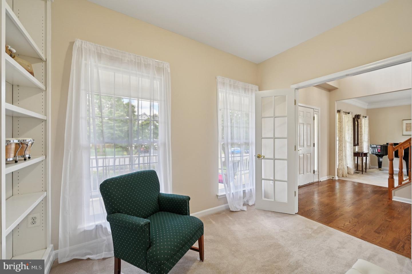 805 VALLEY SPRINGS DR, PURCELLVILLE, Virginia 20132, 6 Bedrooms Bedrooms, ,4 BathroomsBathrooms,Residential,For sale,805 VALLEY SPRINGS DR,VALO2099420 MLS # VALO2099420