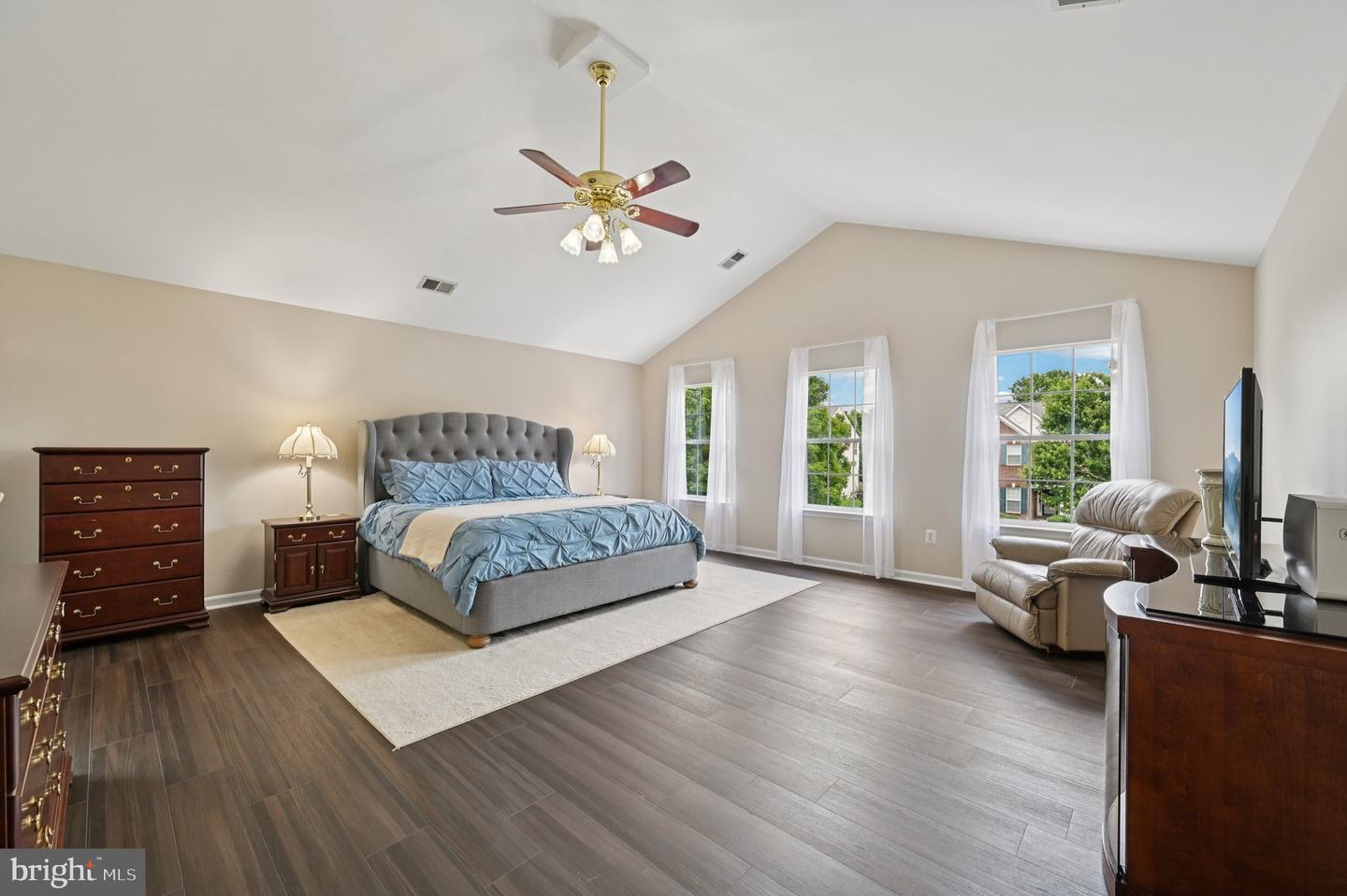 805 VALLEY SPRINGS DR, PURCELLVILLE, Virginia 20132, 6 Bedrooms Bedrooms, ,4 BathroomsBathrooms,Residential,For sale,805 VALLEY SPRINGS DR,VALO2099420 MLS # VALO2099420