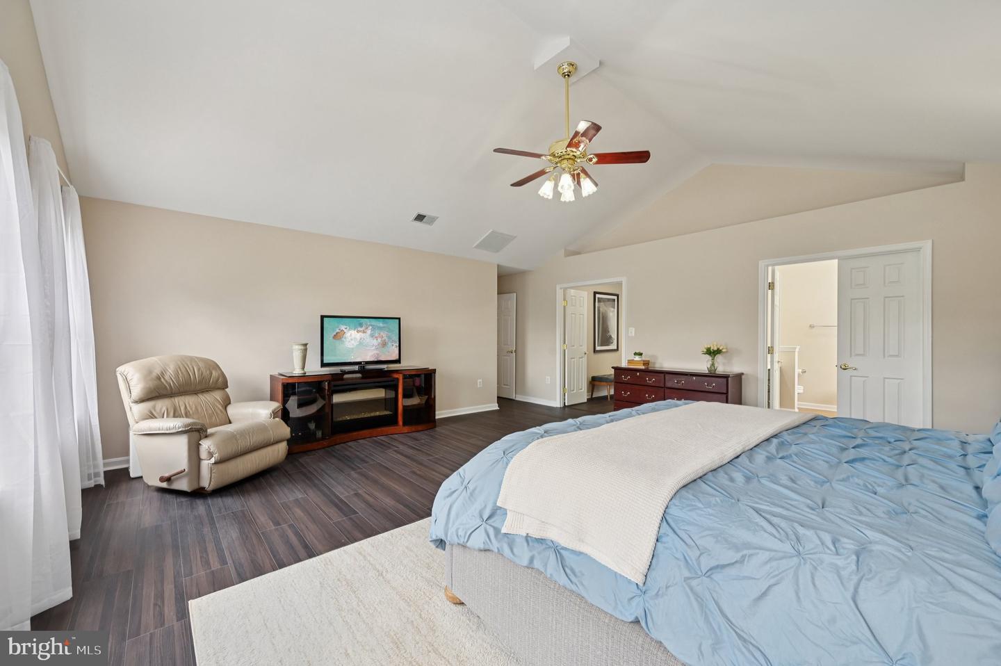 805 VALLEY SPRINGS DR, PURCELLVILLE, Virginia 20132, 6 Bedrooms Bedrooms, ,4 BathroomsBathrooms,Residential,For sale,805 VALLEY SPRINGS DR,VALO2099420 MLS # VALO2099420