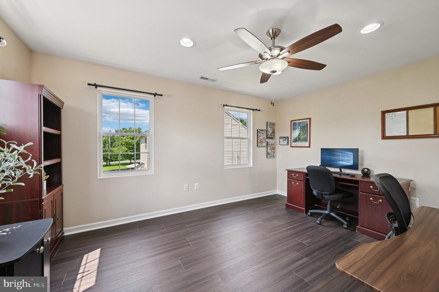 805 VALLEY SPRINGS DR, PURCELLVILLE, Virginia 20132, 6 Bedrooms Bedrooms, ,4 BathroomsBathrooms,Residential,For sale,805 VALLEY SPRINGS DR,VALO2099420 MLS # VALO2099420