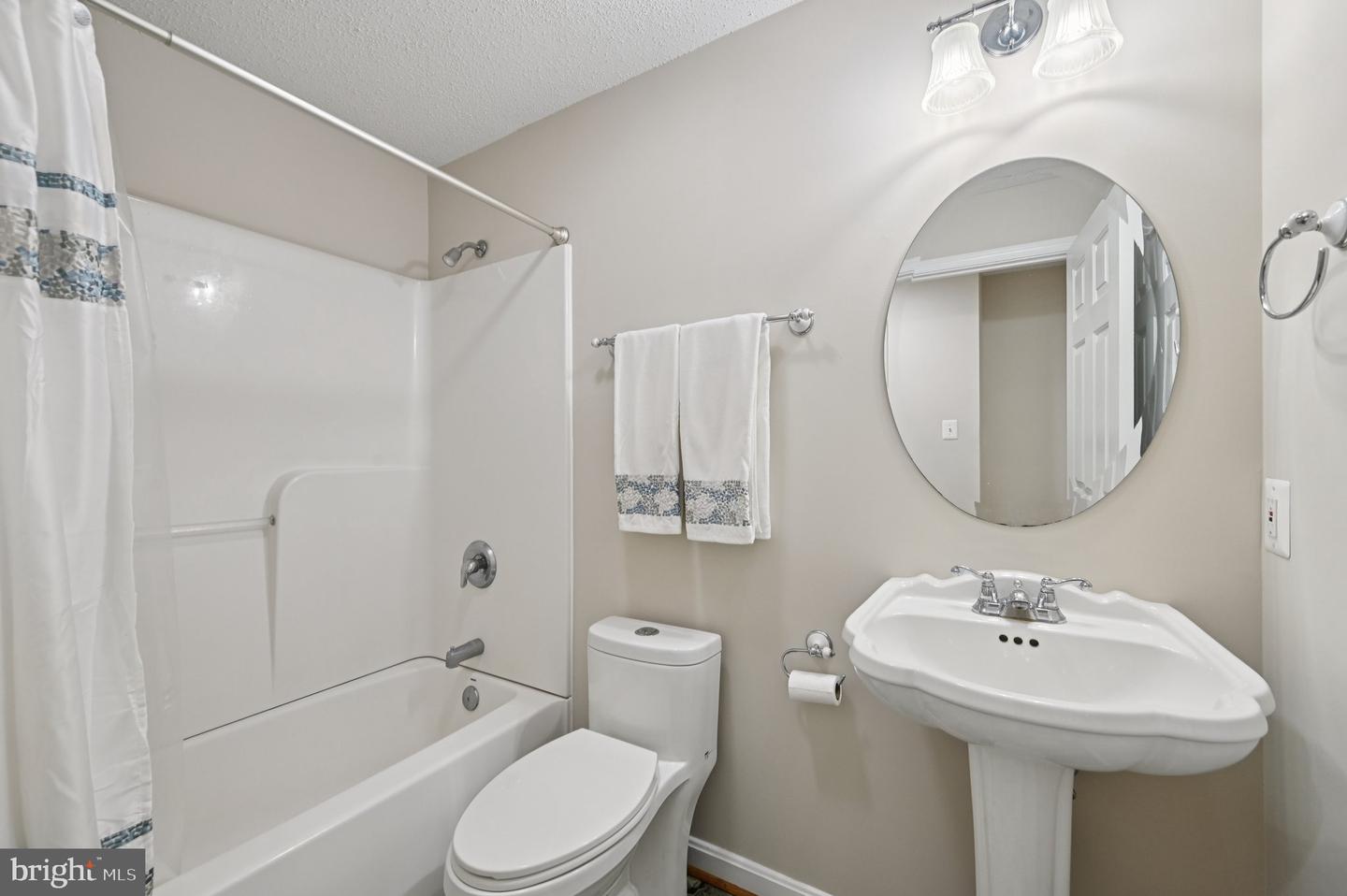 805 VALLEY SPRINGS DR, PURCELLVILLE, Virginia 20132, 6 Bedrooms Bedrooms, ,4 BathroomsBathrooms,Residential,For sale,805 VALLEY SPRINGS DR,VALO2099420 MLS # VALO2099420