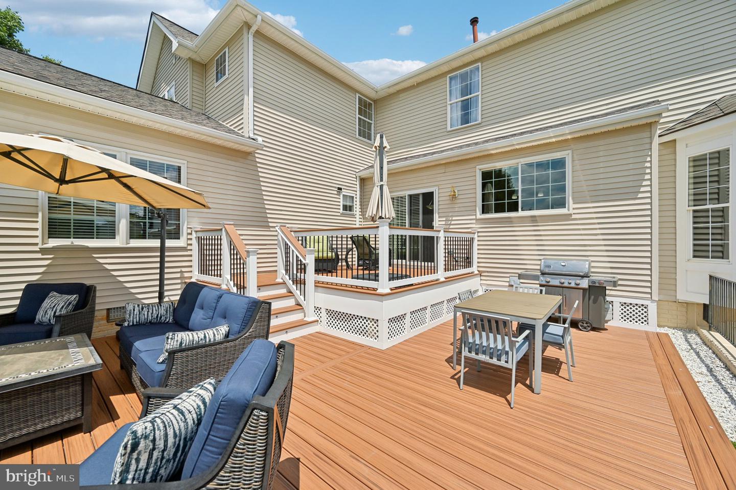 805 VALLEY SPRINGS DR, PURCELLVILLE, Virginia 20132, 6 Bedrooms Bedrooms, ,4 BathroomsBathrooms,Residential,For sale,805 VALLEY SPRINGS DR,VALO2099420 MLS # VALO2099420