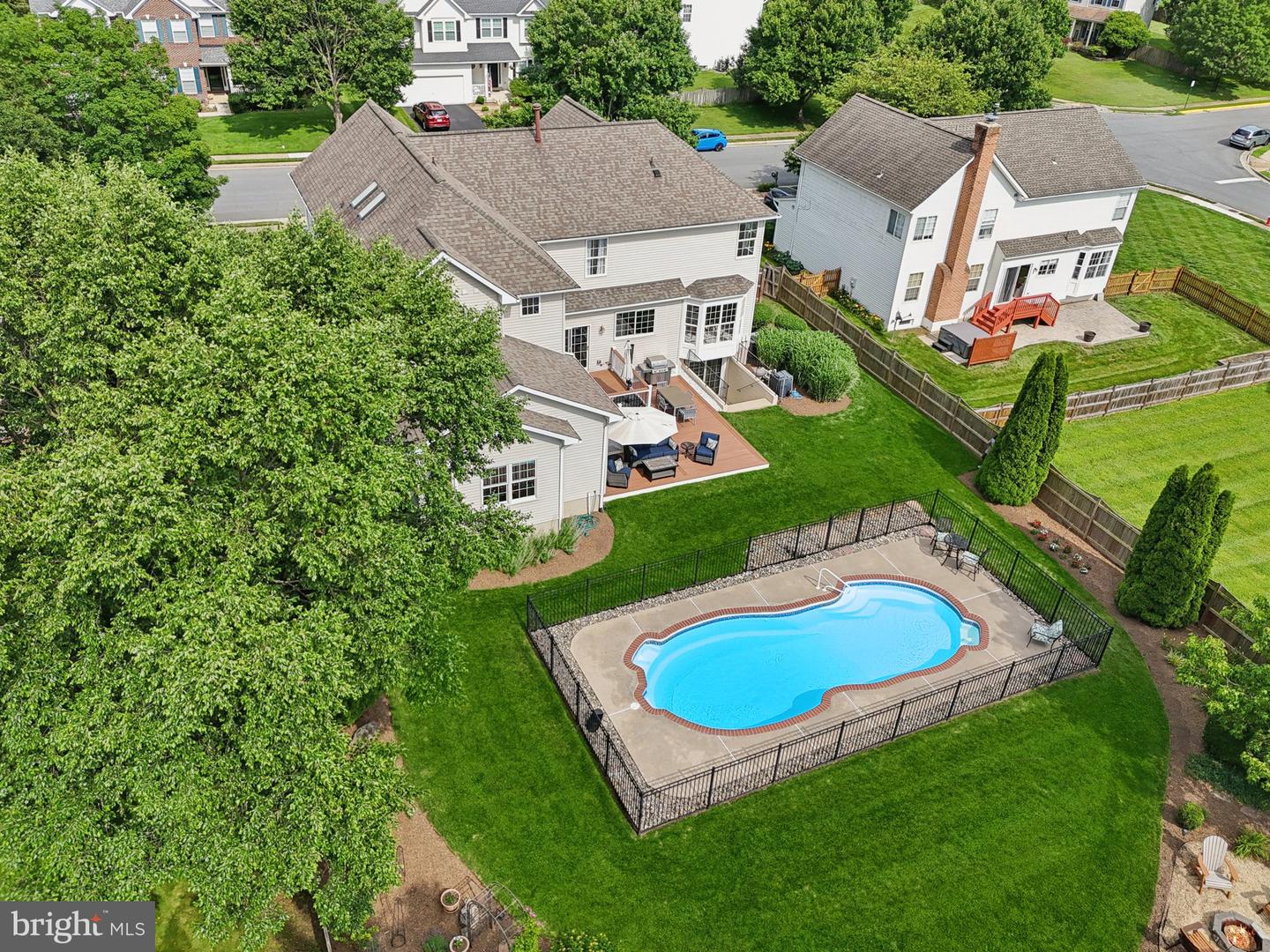 805 VALLEY SPRINGS DR, PURCELLVILLE, Virginia 20132, 6 Bedrooms Bedrooms, ,4 BathroomsBathrooms,Residential,For sale,805 VALLEY SPRINGS DR,VALO2099420 MLS # VALO2099420