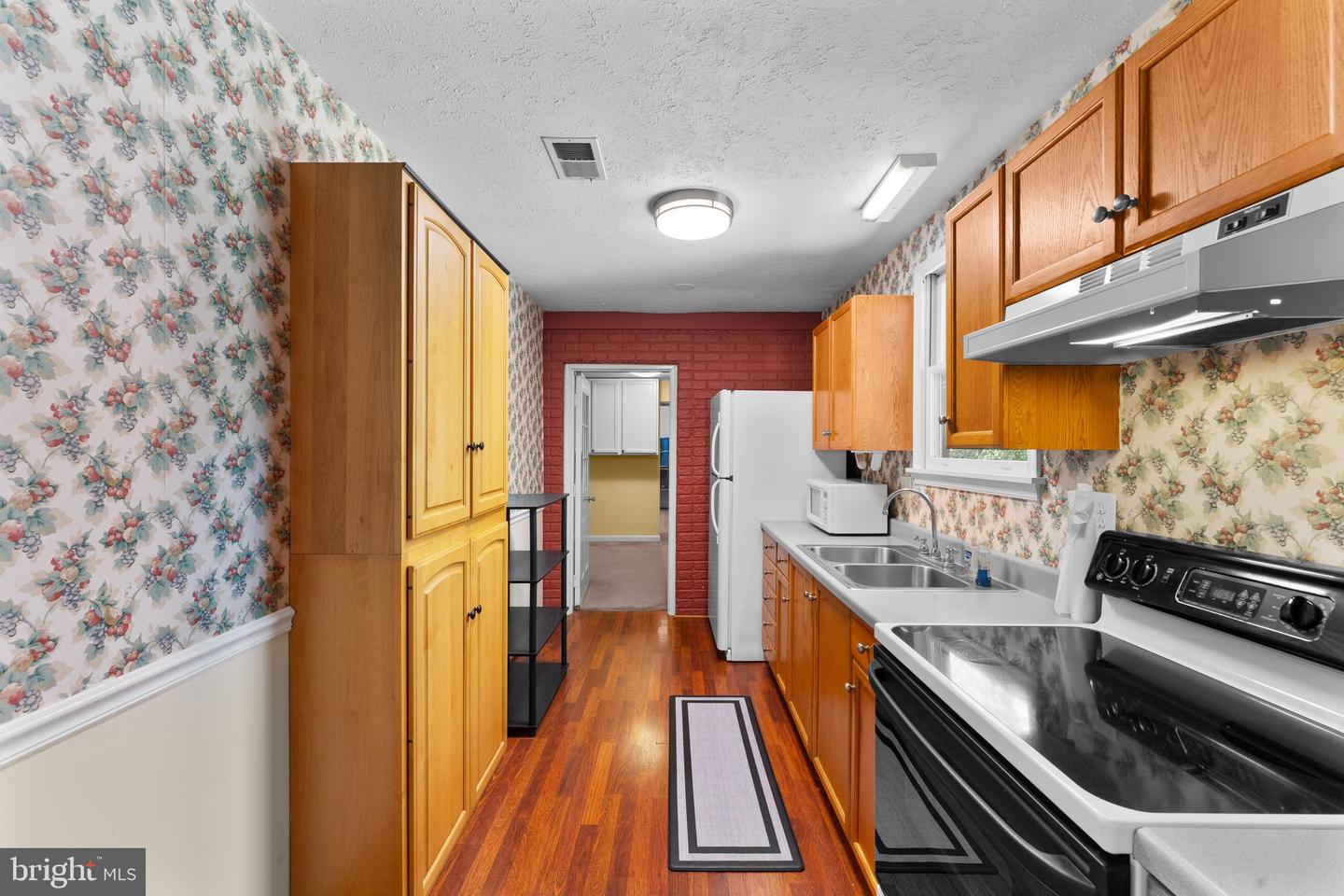 9600 RITTER RD, NOKESVILLE, Virginia 20181, 4 Bedrooms Bedrooms, ,4 BathroomsBathrooms,Residential,For sale,9600 RITTER RD,VAPW2096972 MLS # VAPW2096972