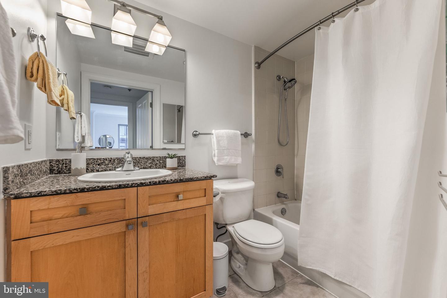 777 7TH ST NW #320, WASHINGTON, District Of Columbia 20001, 1 Bedroom Bedrooms, ,1 BathroomBathrooms,Residential,For sale,777 7TH ST NW #320,DCDC2205602 MLS # DCDC2205602