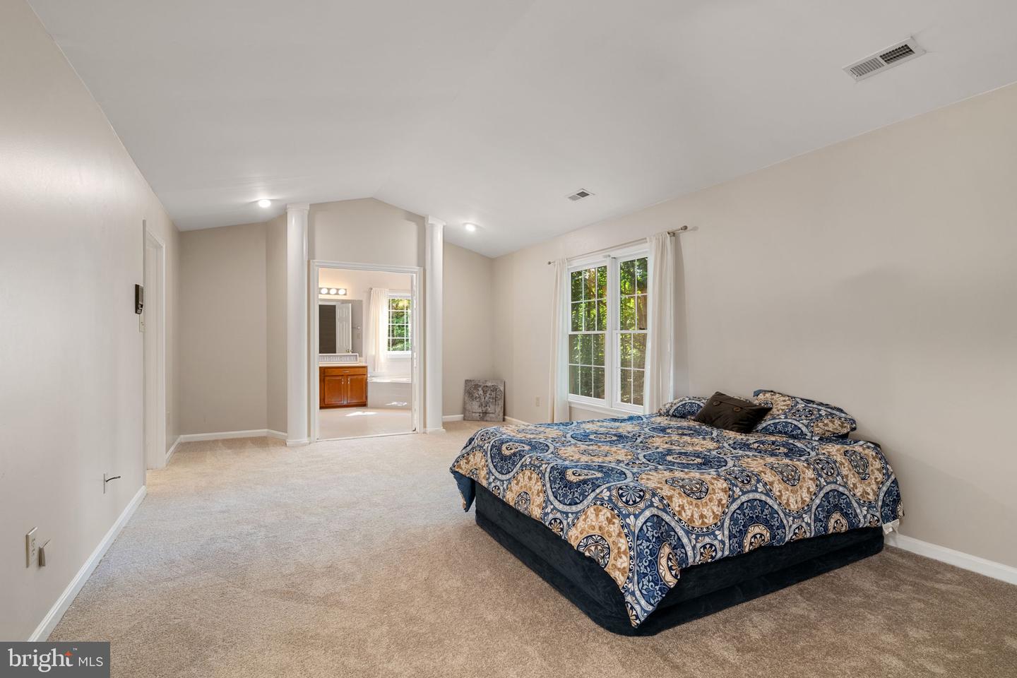 6131 LOST COLONY DR, WOODBRIDGE, Virginia 22193, 4 Bedrooms Bedrooms, ,2 BathroomsBathrooms,Residential,For sale,6131 LOST COLONY DR,VAPW2097016 MLS # VAPW2097016