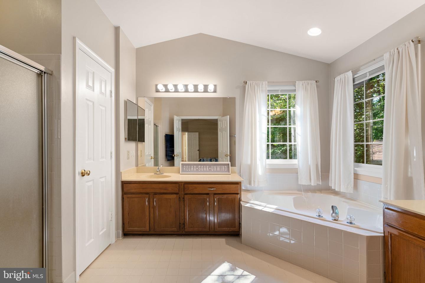 6131 LOST COLONY DR, WOODBRIDGE, Virginia 22193, 4 Bedrooms Bedrooms, ,2 BathroomsBathrooms,Residential,For sale,6131 LOST COLONY DR,VAPW2097016 MLS # VAPW2097016