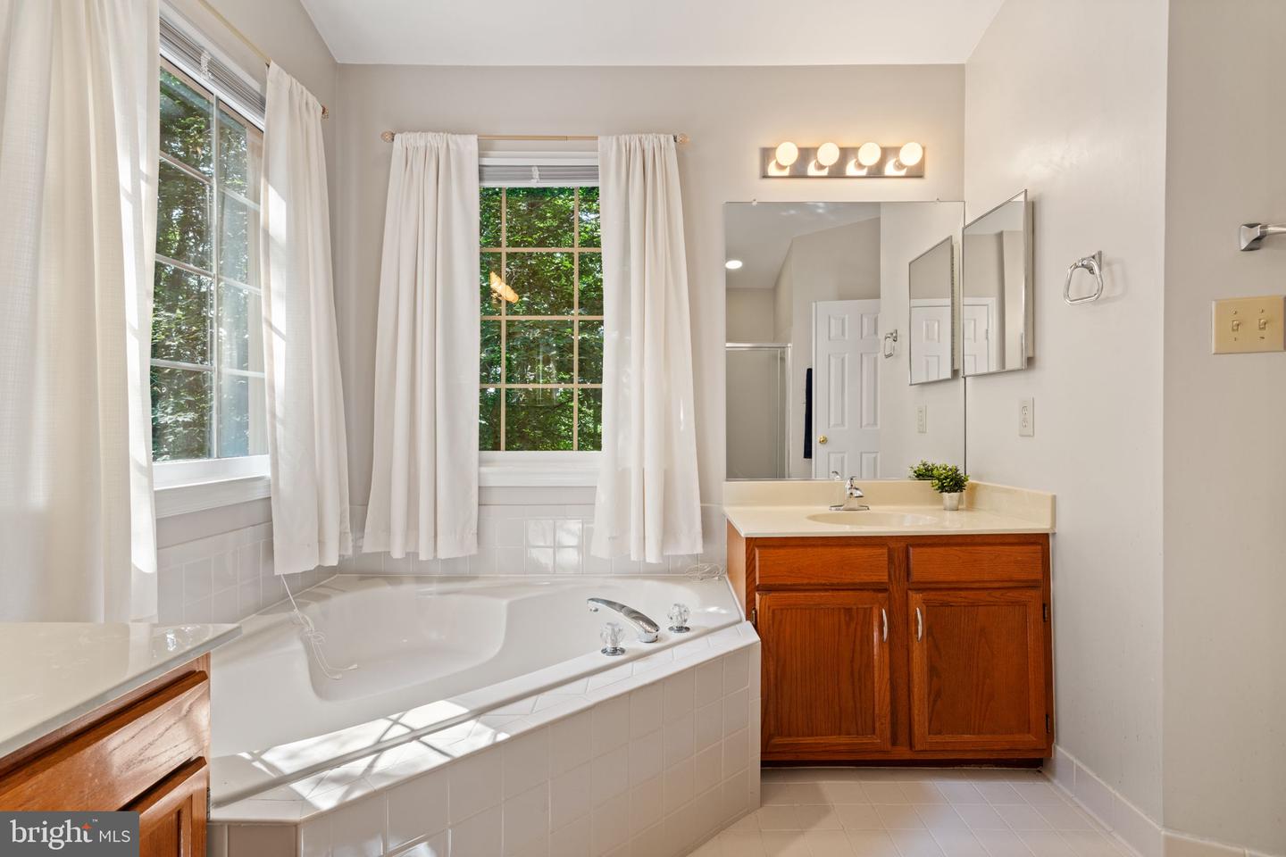 6131 LOST COLONY DR, WOODBRIDGE, Virginia 22193, 4 Bedrooms Bedrooms, ,2 BathroomsBathrooms,Residential,For sale,6131 LOST COLONY DR,VAPW2097016 MLS # VAPW2097016