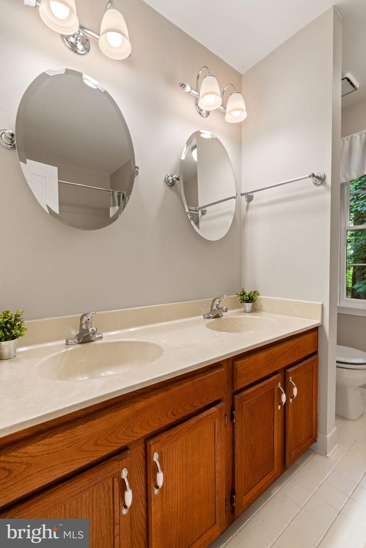 6131 LOST COLONY DR, WOODBRIDGE, Virginia 22193, 4 Bedrooms Bedrooms, ,2 BathroomsBathrooms,Residential,For sale,6131 LOST COLONY DR,VAPW2097016 MLS # VAPW2097016