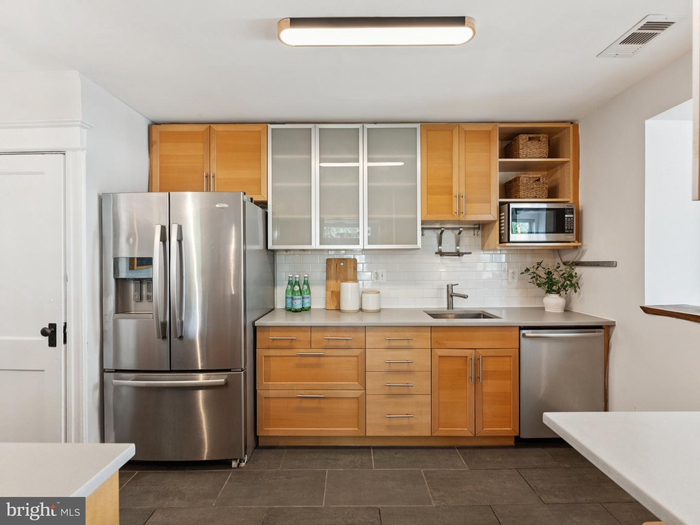 701 KENTUCKY AVE SE, WASHINGTON, District Of Columbia 20003, 4 Bedrooms Bedrooms, ,3 BathroomsBathrooms,Residential,For sale,701 KENTUCKY AVE SE,DCDC2205748 MLS # DCDC2205748