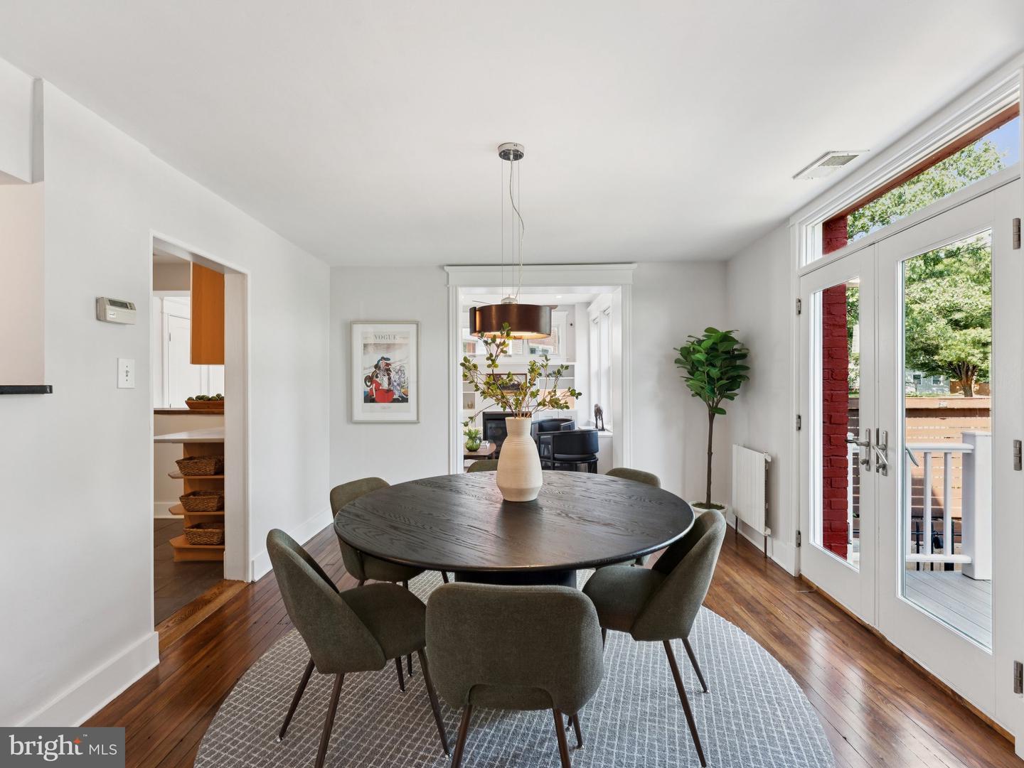 701 KENTUCKY AVE SE, WASHINGTON, District Of Columbia 20003, 4 Bedrooms Bedrooms, ,3 BathroomsBathrooms,Residential,For sale,701 KENTUCKY AVE SE,DCDC2205748 MLS # DCDC2205748