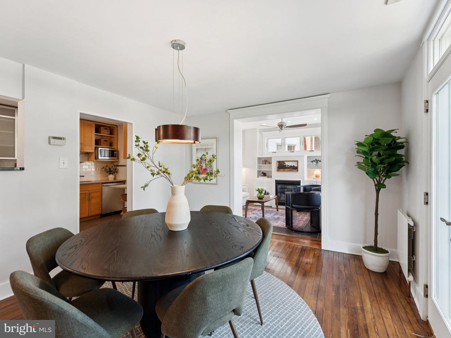 701 KENTUCKY AVE SE, WASHINGTON, District Of Columbia 20003, 4 Bedrooms Bedrooms, ,3 BathroomsBathrooms,Residential,For sale,701 KENTUCKY AVE SE,DCDC2205748 MLS # DCDC2205748