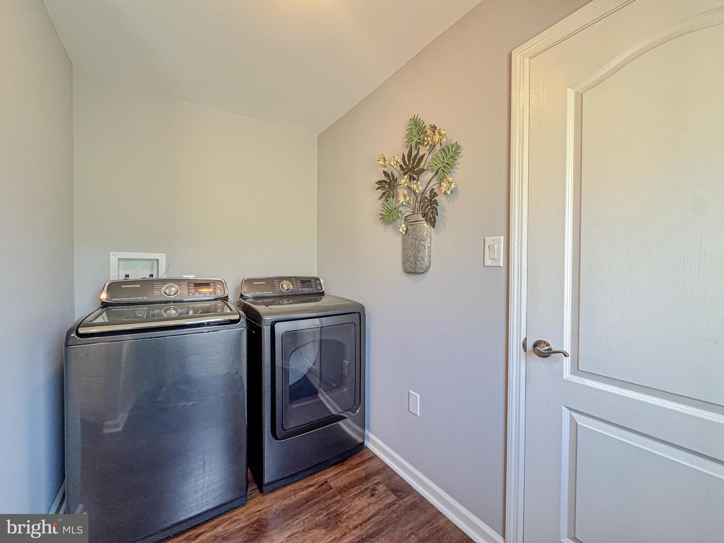 361 KINGS HWY, KING GEORGE, Virginia 22485, 3 Bedrooms Bedrooms, ,2 BathroomsBathrooms,Residential,For sale,361 KINGS HWY,VAKG2006594 MLS # VAKG2006594