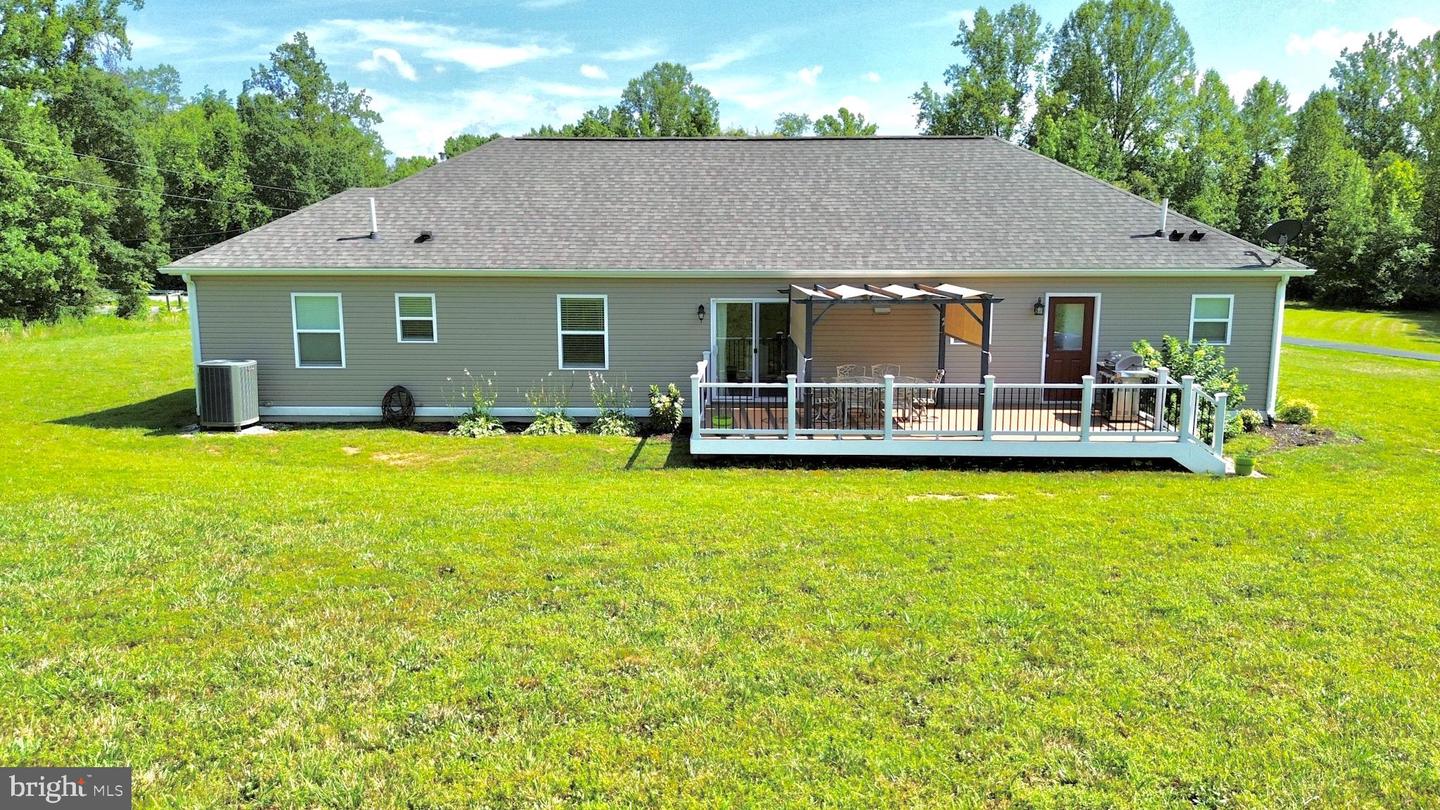 361 KINGS HWY, KING GEORGE, Virginia 22485, 3 Bedrooms Bedrooms, ,2 BathroomsBathrooms,Residential,For sale,361 KINGS HWY,VAKG2006594 MLS # VAKG2006594
