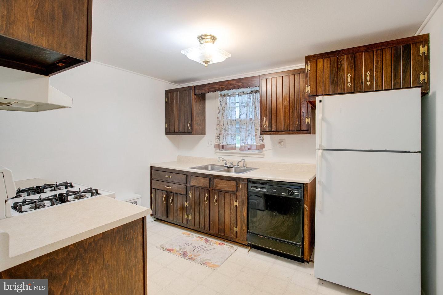 14307 BIRCHDALE AVE, WOODBRIDGE, Virginia 22193, 4 Bedrooms Bedrooms, ,2 BathroomsBathrooms,Residential,For sale,14307 BIRCHDALE AVE,VAPW2097286 MLS # VAPW2097286
