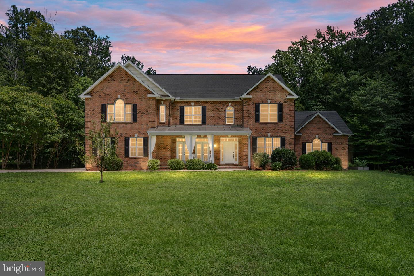 182 WOOD LANDING RD, FREDERICKSBURG, Virginia 22405, 4 Bedrooms Bedrooms, ,5 BathroomsBathrooms,Residential,For sale,182 WOOD LANDING RD,VAST2039948 MLS # VAST2039948