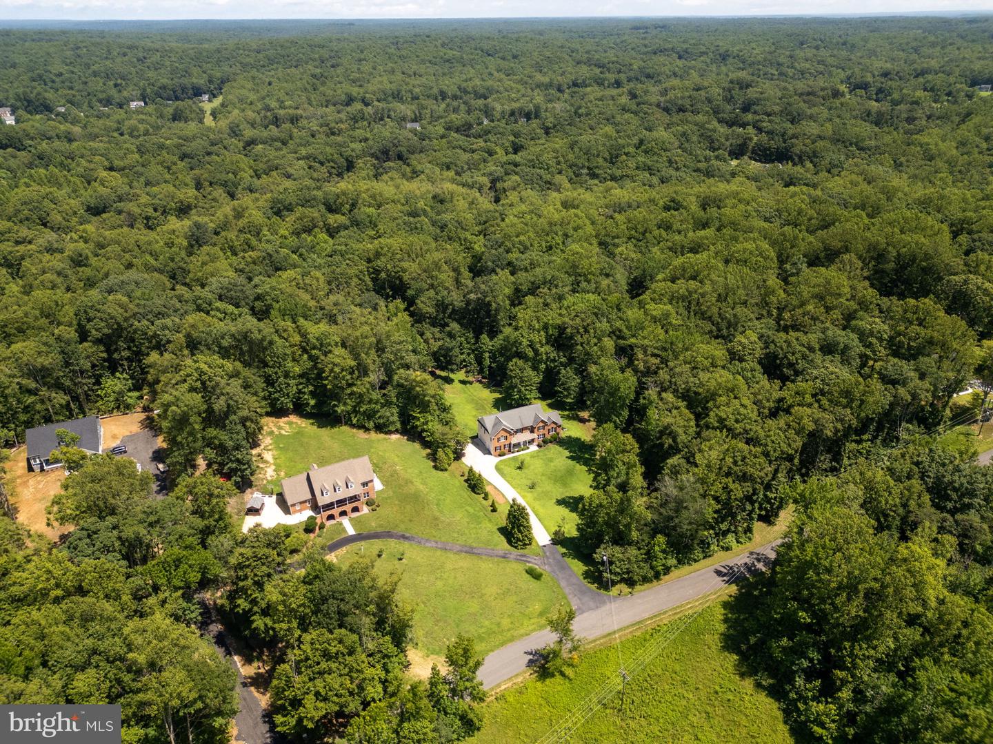 182 WOOD LANDING RD, FREDERICKSBURG, Virginia 22405, 4 Bedrooms Bedrooms, ,5 BathroomsBathrooms,Residential,For sale,182 WOOD LANDING RD,VAST2039948 MLS # VAST2039948