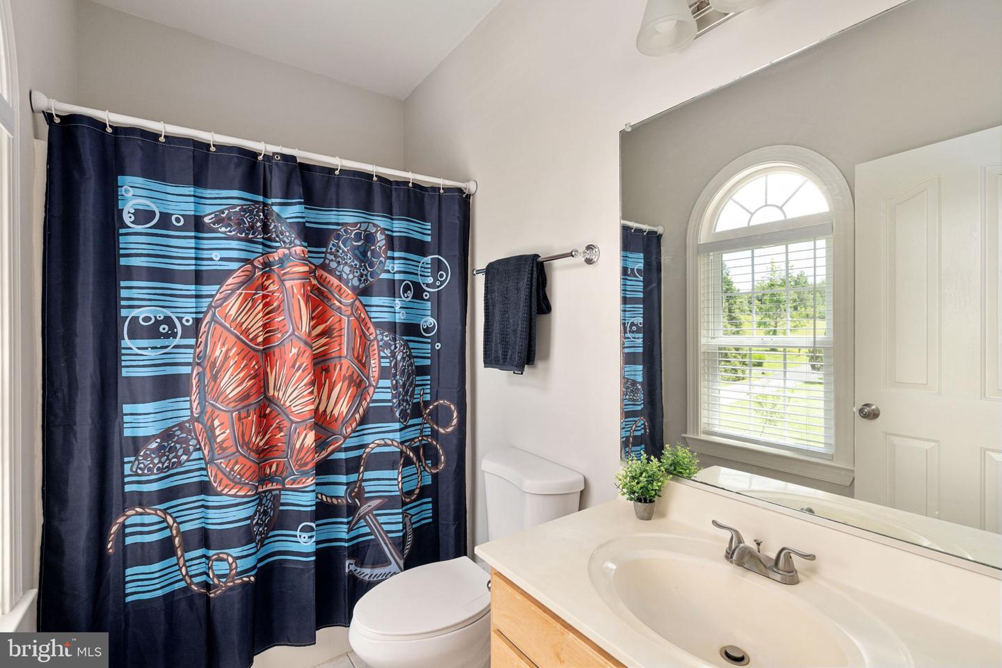 182 WOOD LANDING RD, FREDERICKSBURG, Virginia 22405, 4 Bedrooms Bedrooms, ,5 BathroomsBathrooms,Residential,For sale,182 WOOD LANDING RD,VAST2039948 MLS # VAST2039948