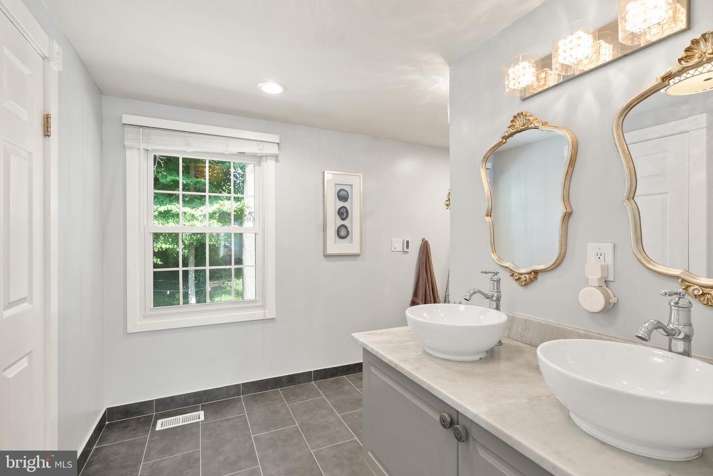 7737 MIDDLE VALLEY DR, SPRINGFIELD, Virginia 22153, 4 Bedrooms Bedrooms, ,2 BathroomsBathrooms,Residential,For sale,7737 MIDDLE VALLEY DR,VAFX2248190 MLS # VAFX2248190