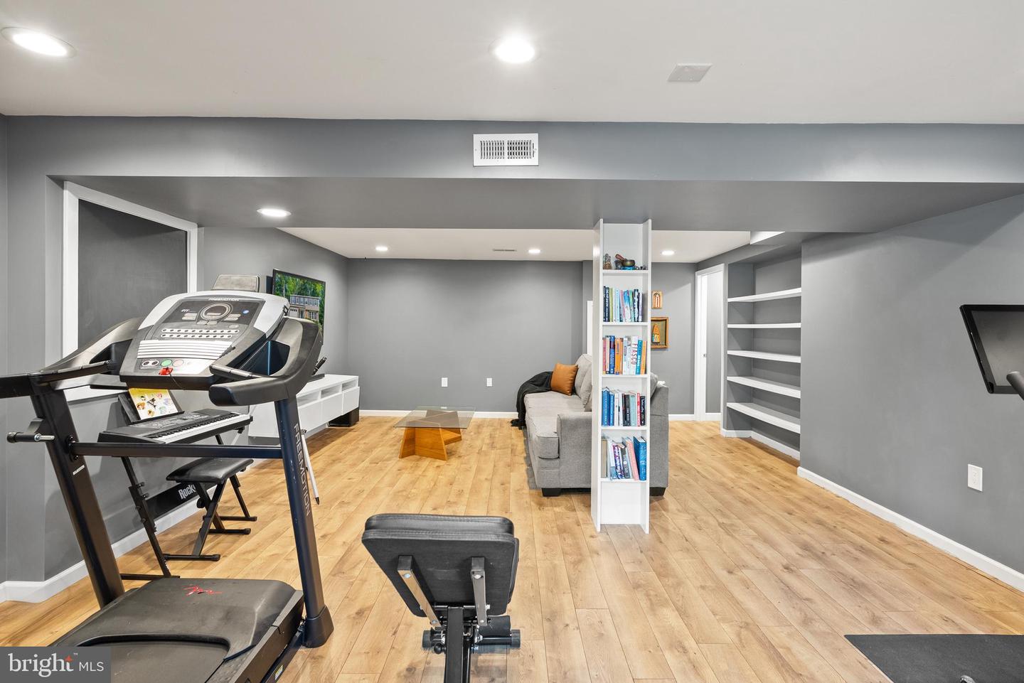 7737 MIDDLE VALLEY DR, SPRINGFIELD, Virginia 22153, 4 Bedrooms Bedrooms, ,2 BathroomsBathrooms,Residential,For sale,7737 MIDDLE VALLEY DR,VAFX2248190 MLS # VAFX2248190