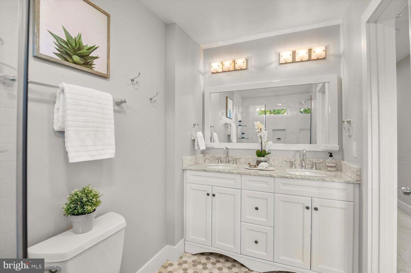 613 LONGFELLOW ST NW, WASHINGTON, District Of Columbia 20011, 4 Bedrooms Bedrooms, ,3 BathroomsBathrooms,Residential,For sale,613 LONGFELLOW ST NW,DCDC2206306 MLS # DCDC2206306