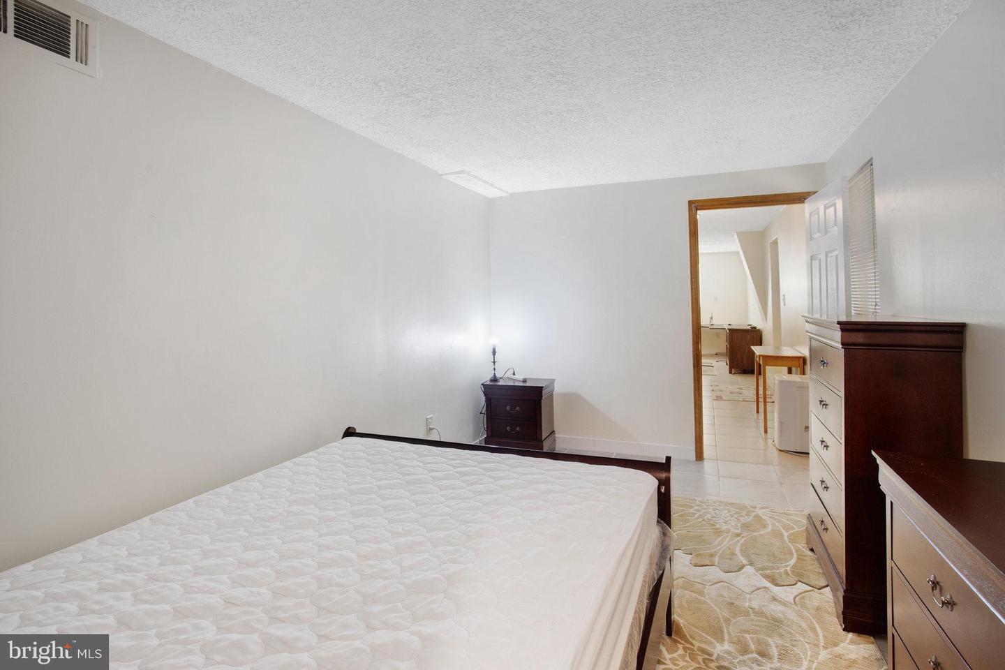 18301 NOB HILL DR, TRIANGLE, Virginia 22172, 4 Bedrooms Bedrooms, ,3 BathroomsBathrooms,Residential,For sale,18301 NOB HILL DR,VAPW2097398 MLS # VAPW2097398